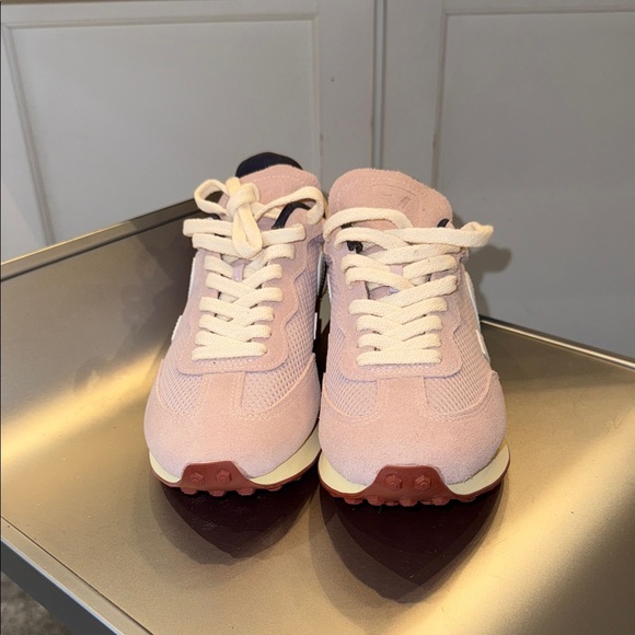 Brand new and never worn Veja  Women's Rio Branco low top Sneakers - Picture 5 of 8